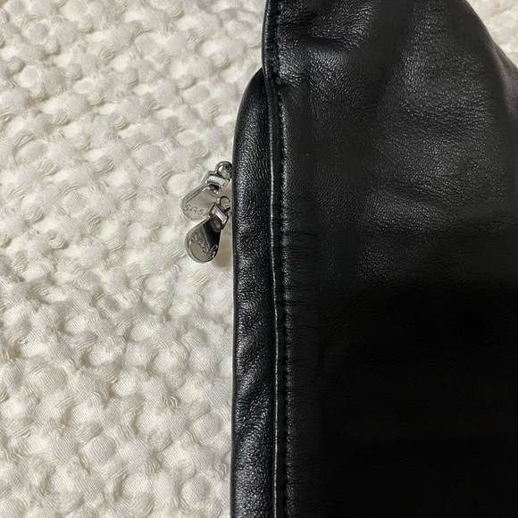 Black Leather Sash Bag - Picture 5 of 9